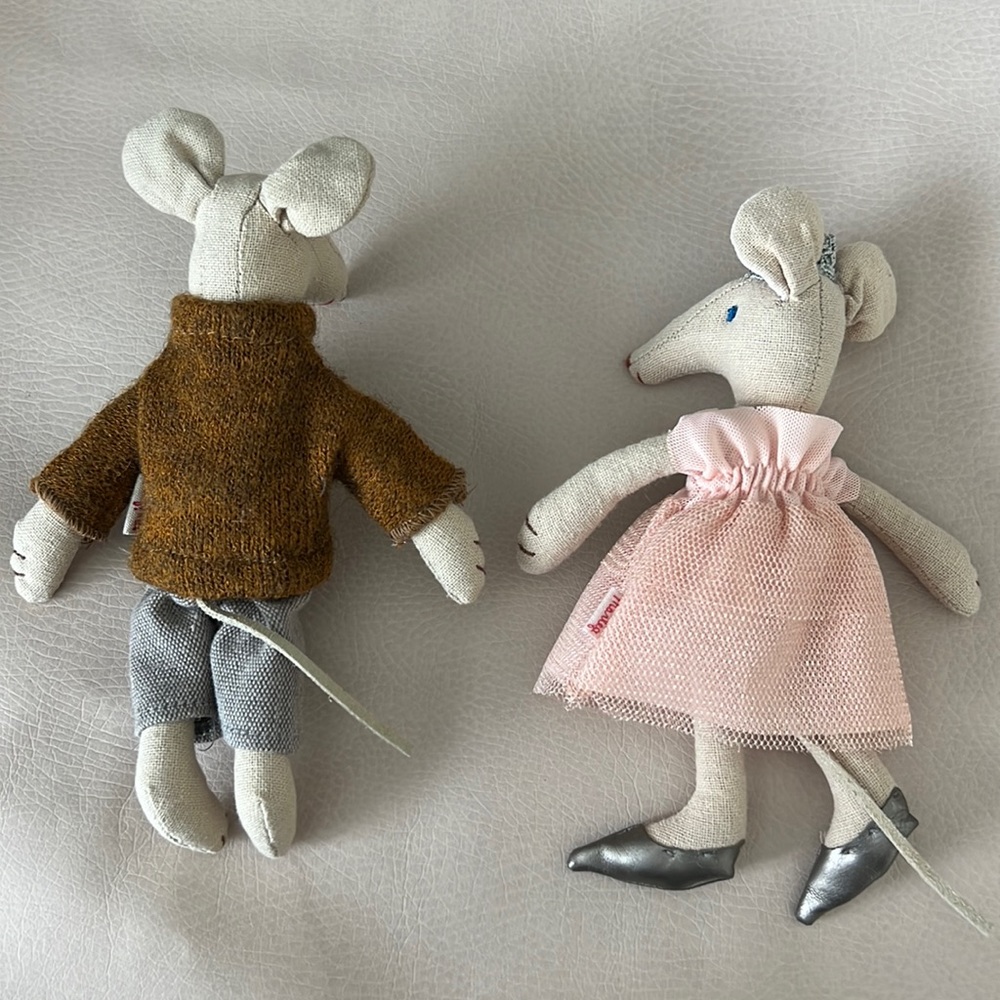 Maileg Dad Mouse and Queen Mouse (Please Read) - Picture 2 of 2